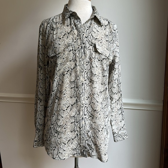 Equipment Women's Classic Sandwashed Silk Slim Signature Python Snakeskin Large - Picture 3 of 8